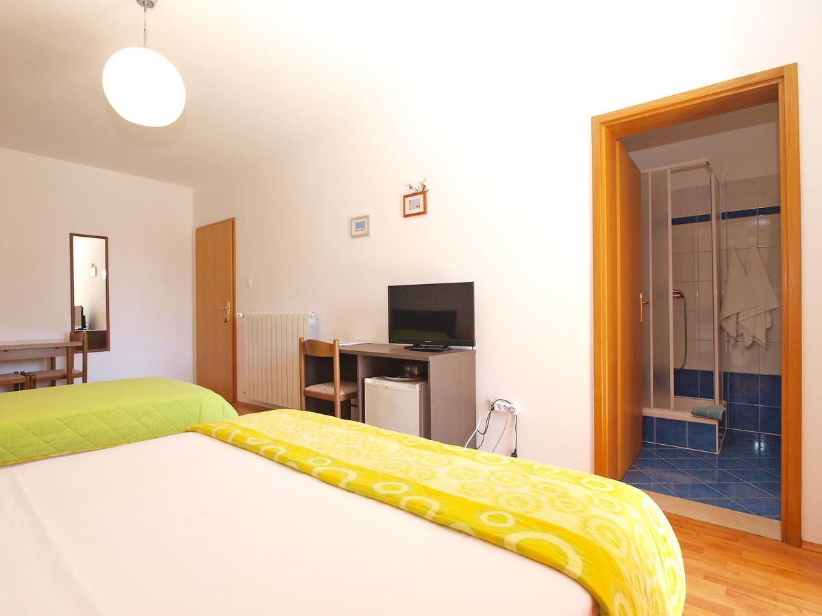Rooms Ivica 1452 Fažana Eksteriør bilde