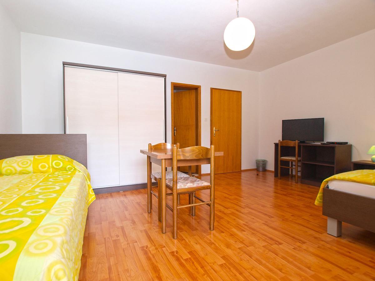 Rooms Ivica 1452 Fažana Eksteriør bilde