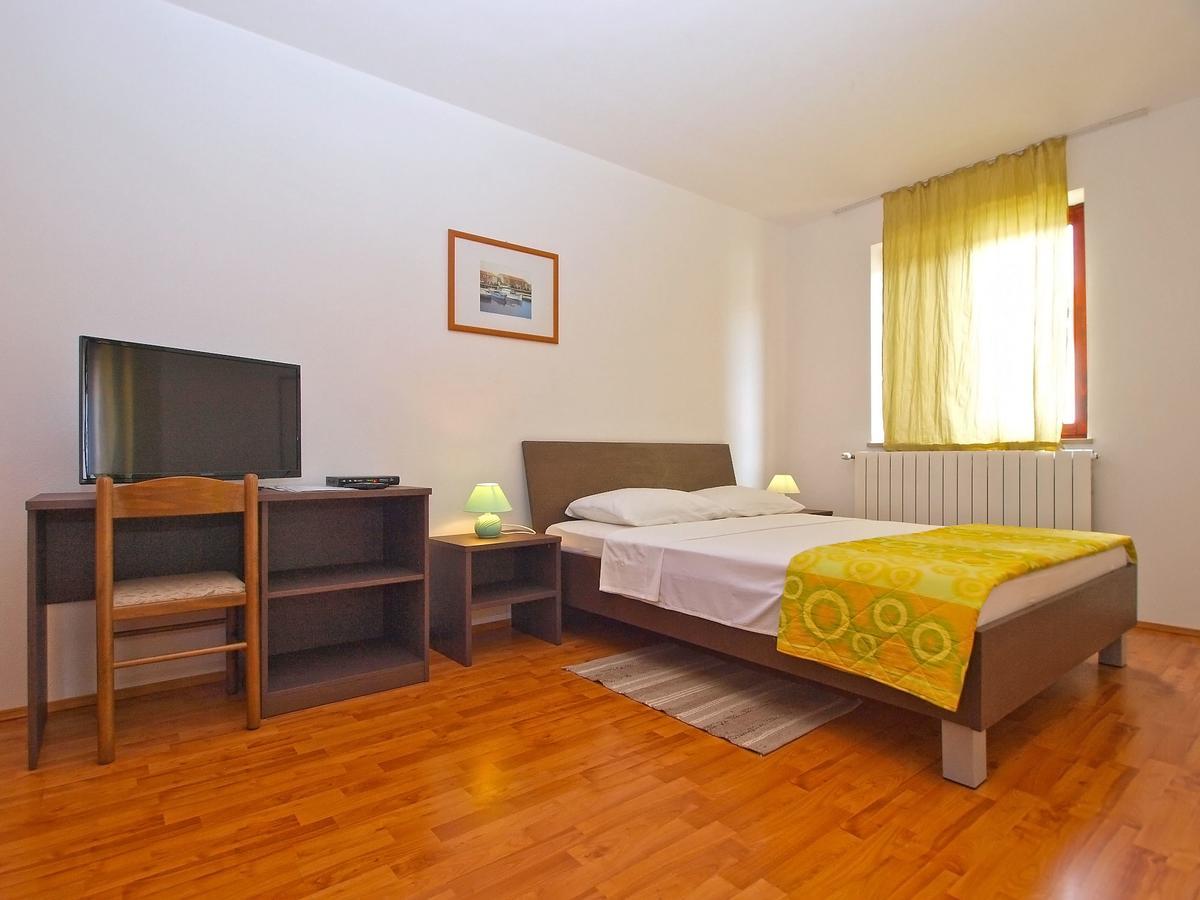 Rooms Ivica 1452 Fažana Eksteriør bilde