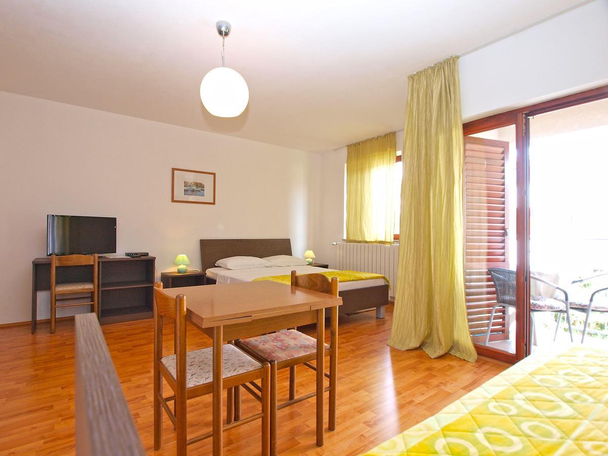 Rooms Ivica 1452 Fažana Eksteriør bilde
